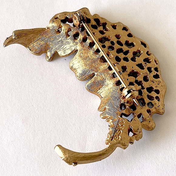 💚 Vintage Signed BSK Leaf Brooch & Clip On Green Gold Tone Earrings Set - Picture 12 of 15